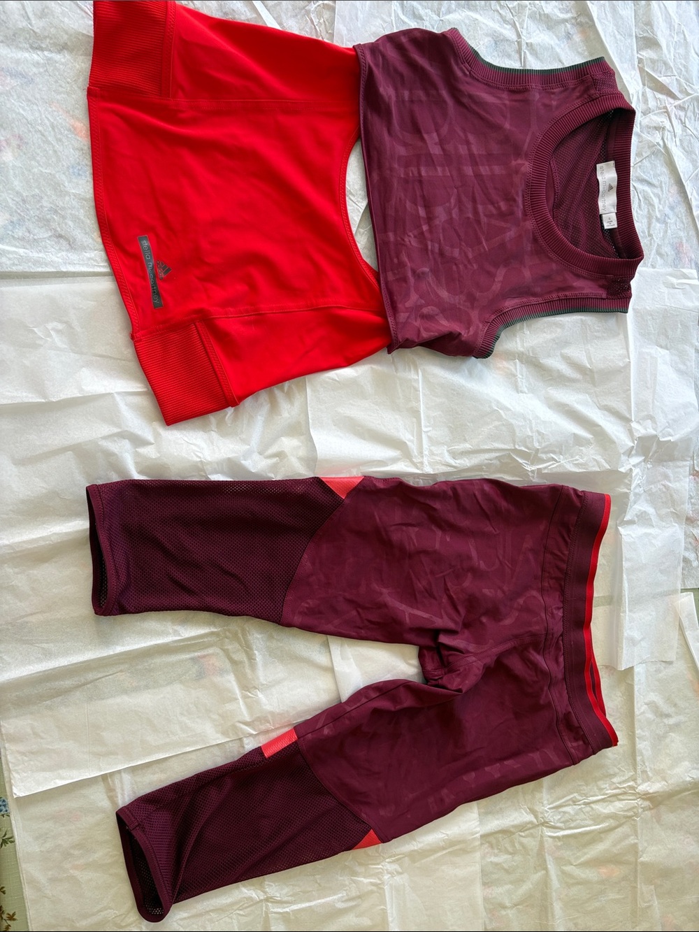 Adidas by Stella McCartney Burgundy and Red Colorblock Athletic Capris Set